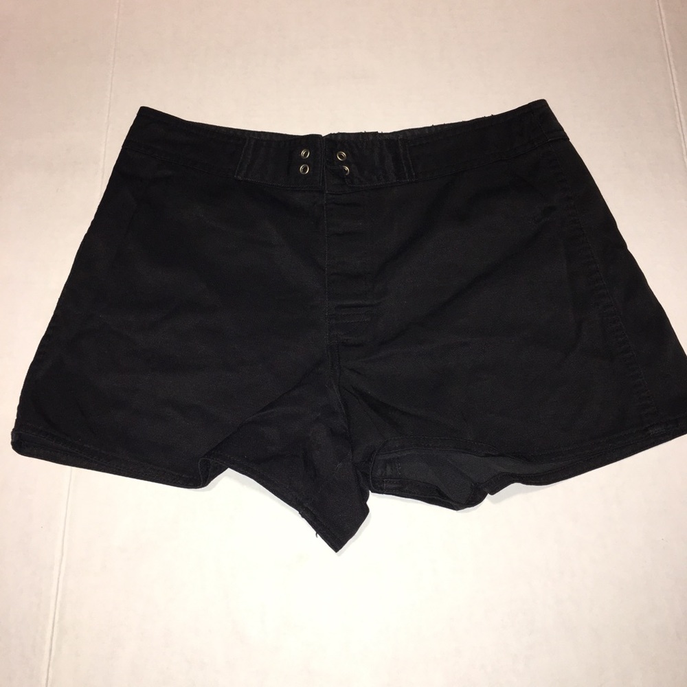 Cute vintage black shorts